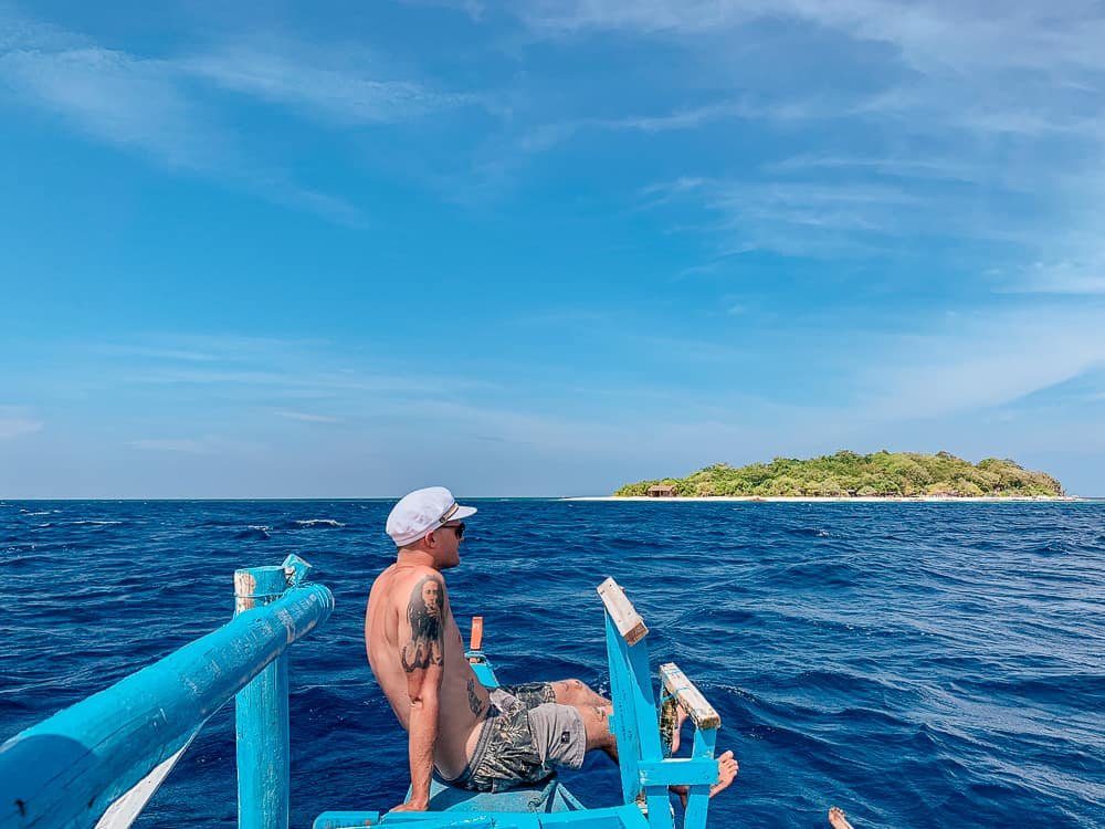 Clear blue waters perfect for underwater photography in the Visayas